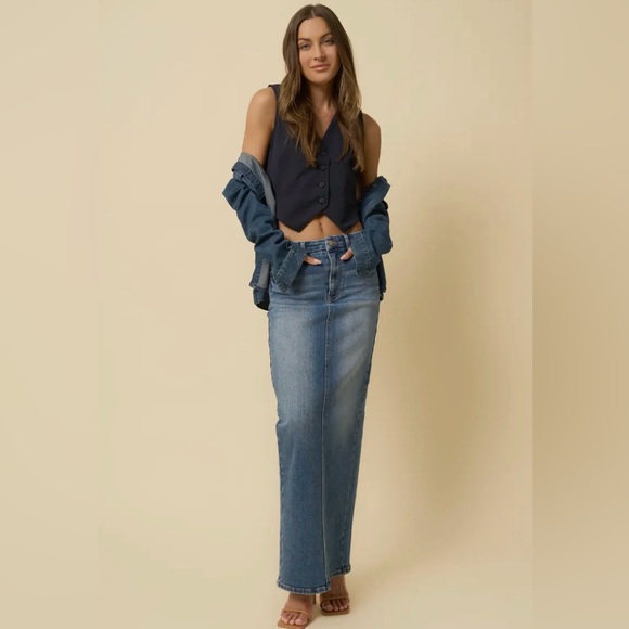 Dresses & Skirts - Super long maxi jeans skirt
